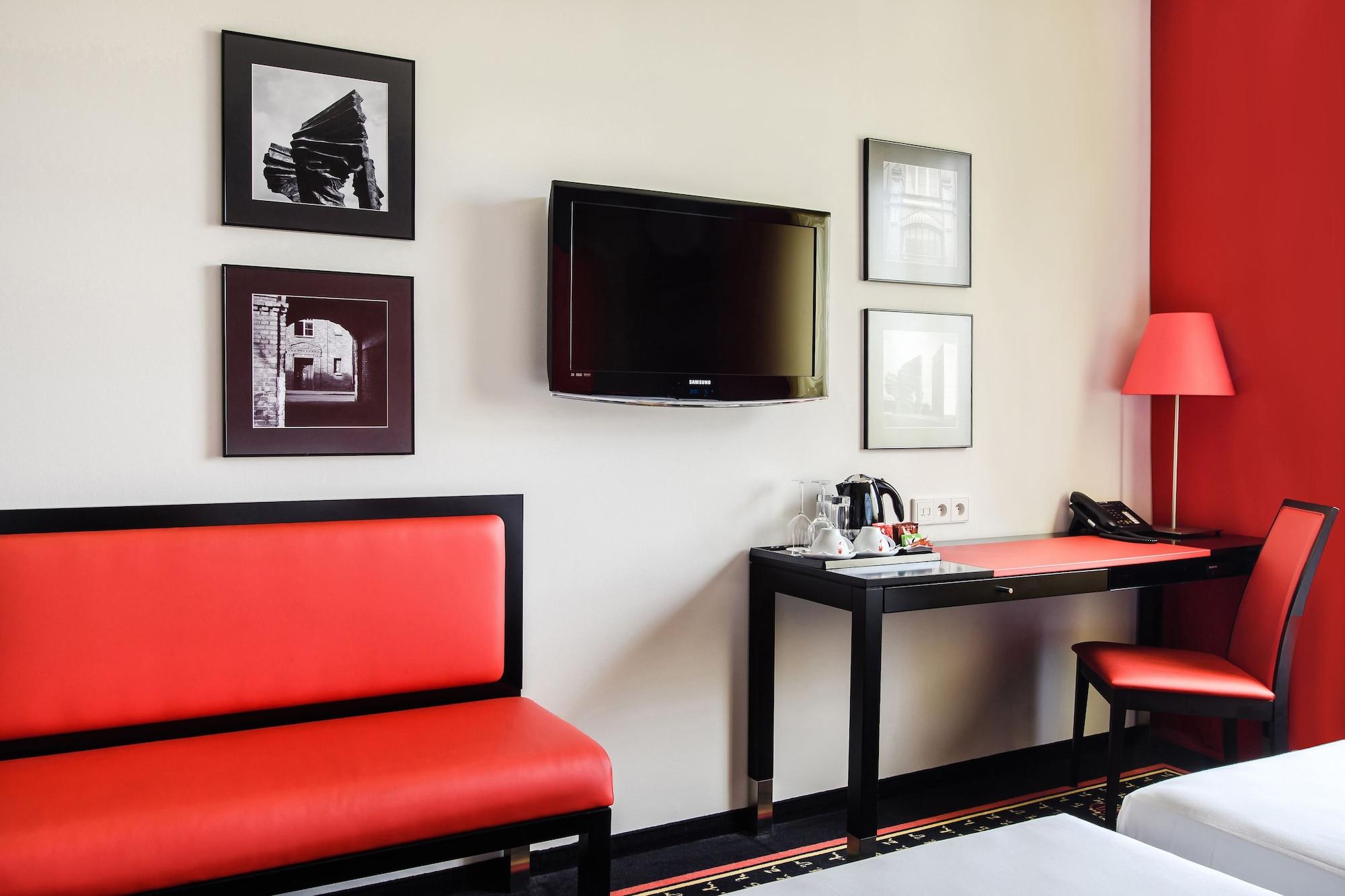 Hotel Vienna House Easy 4*